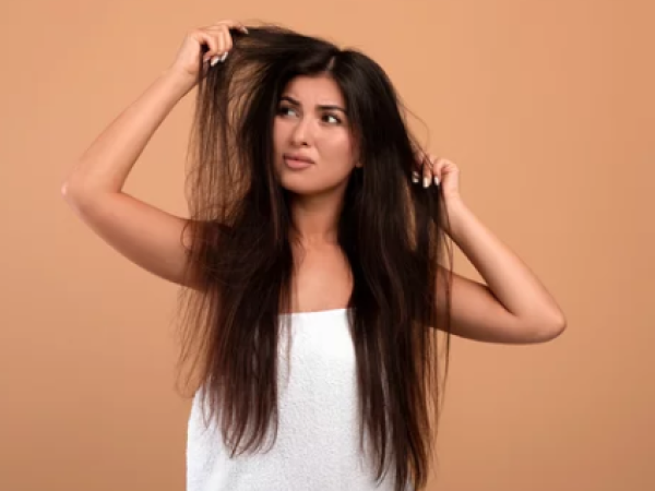 Humidity Affecting Your Hair This Monsoon