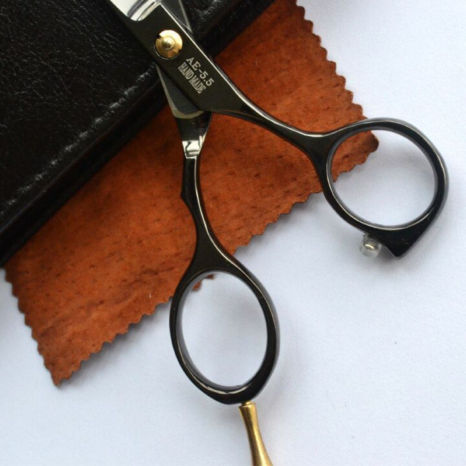 High-Quality Professional Titanium Hair Cutting Shears Hair scissors cutting black titanium professional hair scissors set high quality hair salon product hot sale 4 ba3afd33