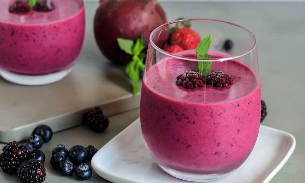 20 Quick & Delicious Foods For Your Hair beetroot smoothie landscape 1024x768 1