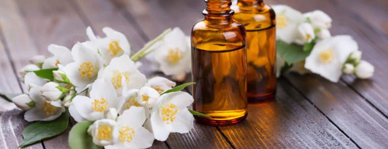 Benefits Of Adding Jasmine Oil To Your Hair Care Regime purcorganics jasmine oil