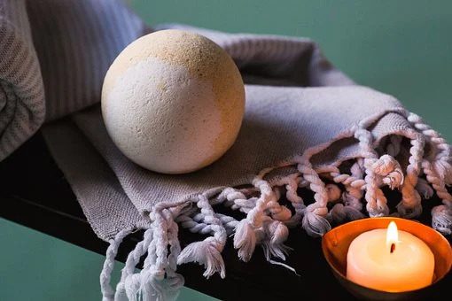 Everything You Need To Know About Bath Bombs! image3 3
