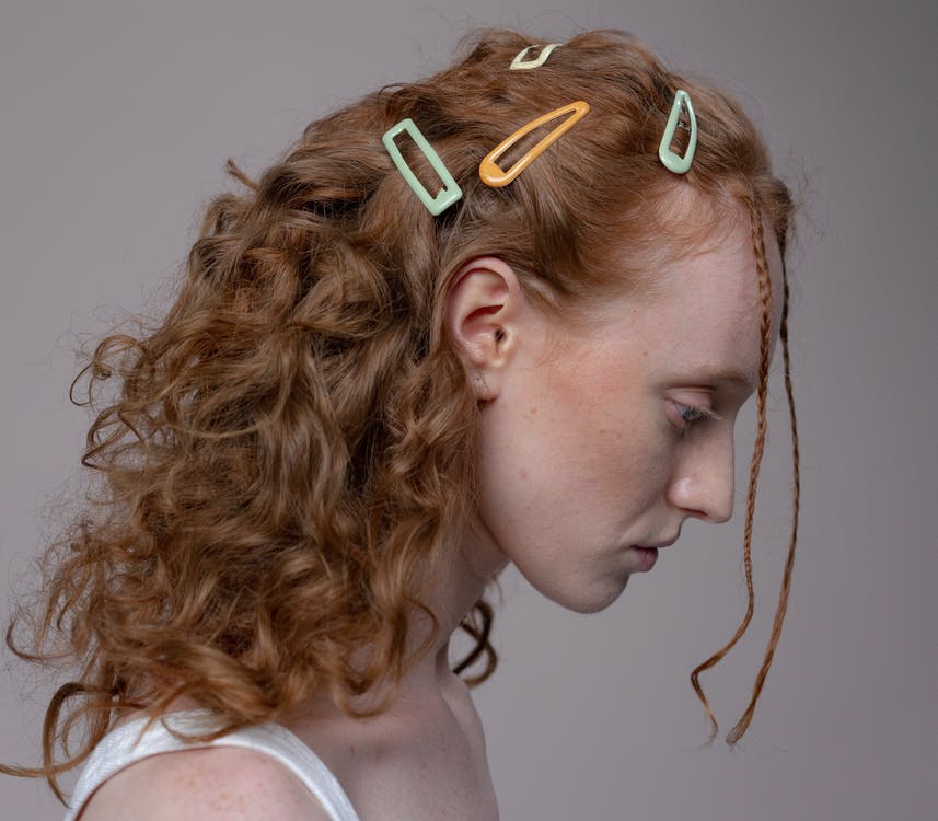 5 Hair Damaging Accessories You Had No Idea About pexels photo 7450826