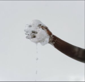 loofah squeezing in hands